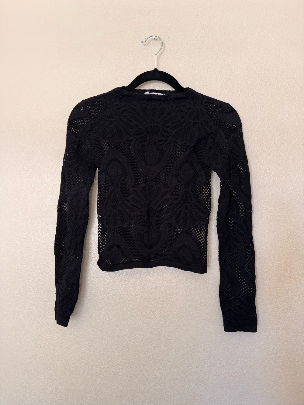 Carly Jean Los Angeles Black Long-Sleeve Lace Knit Top